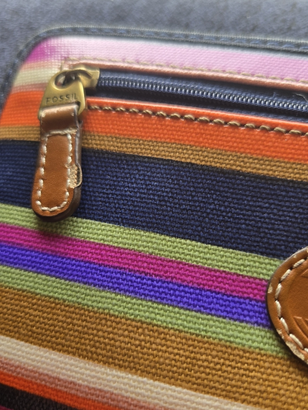 Fossil Multi-Color Striped Clutch Wallet - Picture 3 of 7